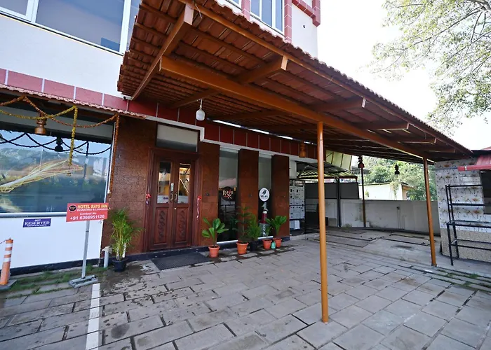 Hotel Rays Inn And Pegs Family Restaurant