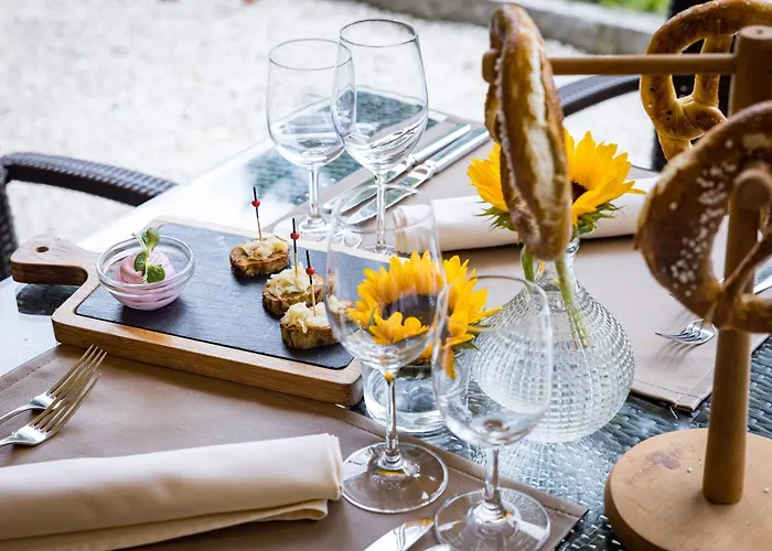 Schloss Prielau Hotel & Restaurants