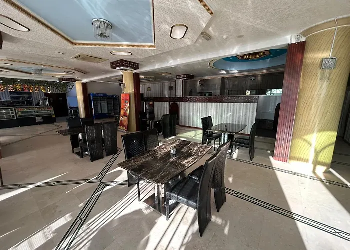Safari Hotel