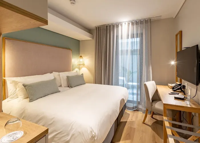 Plett Quarter Hotel - Lion Roars Hotels&Lodges