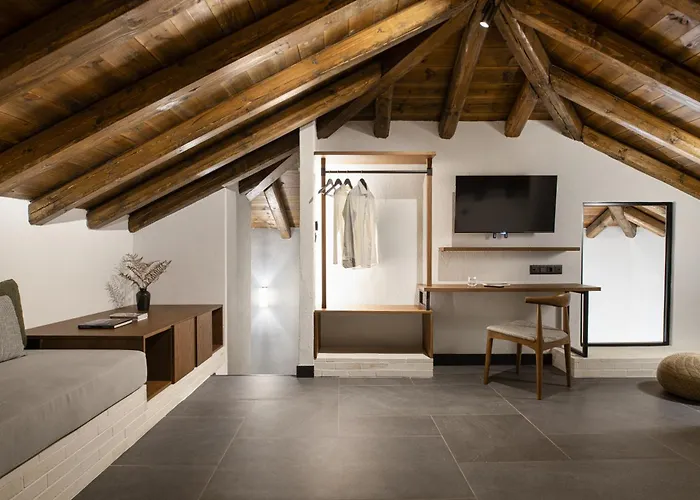 Unedo All Seasons Boutique Hotel