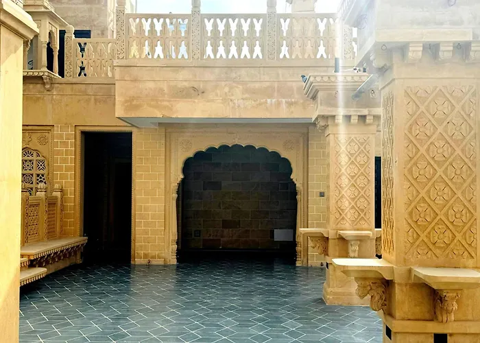 Guulab Haveli - Opp Fort