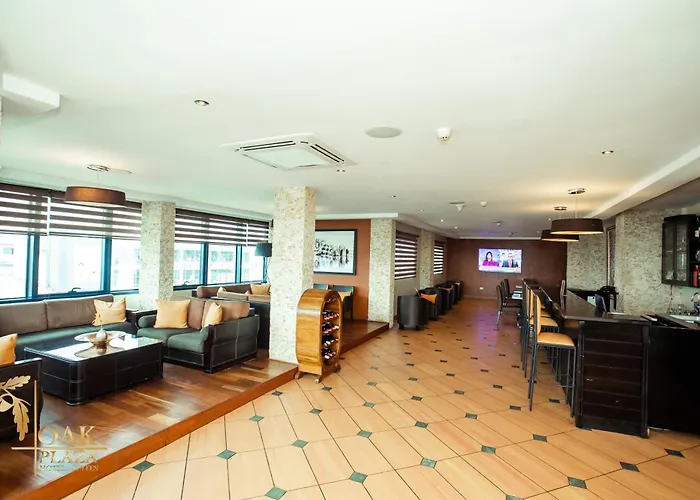 Oak Plaza Hotels East Airport