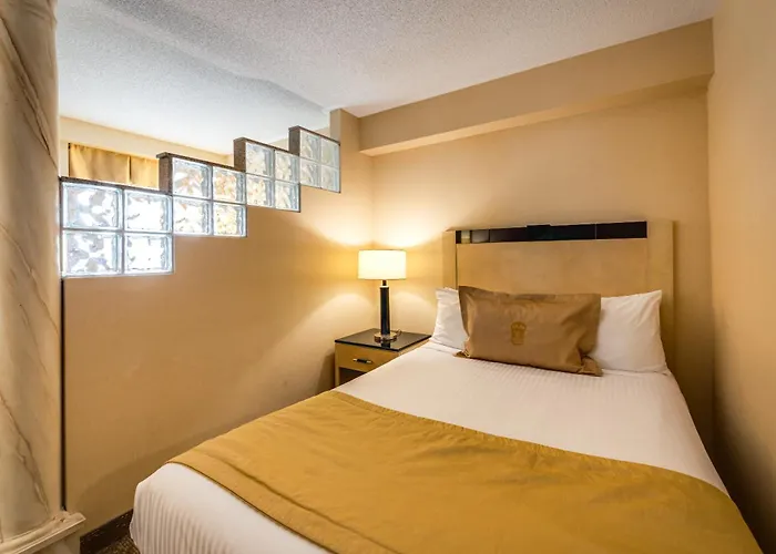 Monte Carlo Inn & Suites Downtown Markham