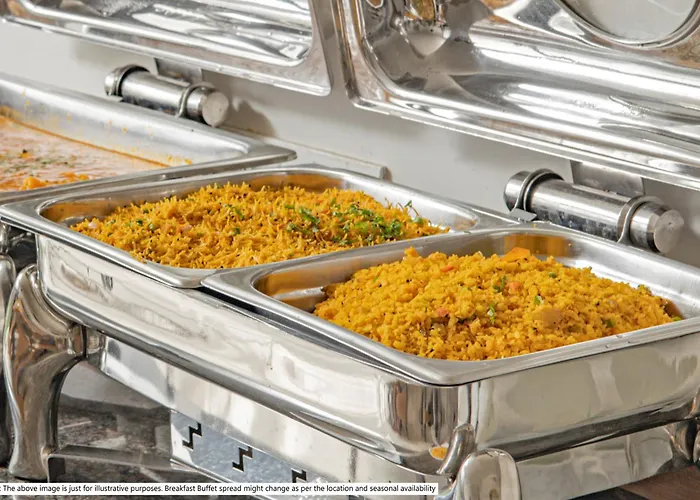 Treebo Elite Plaza, 700 Mtrs From Madikeri Fort
