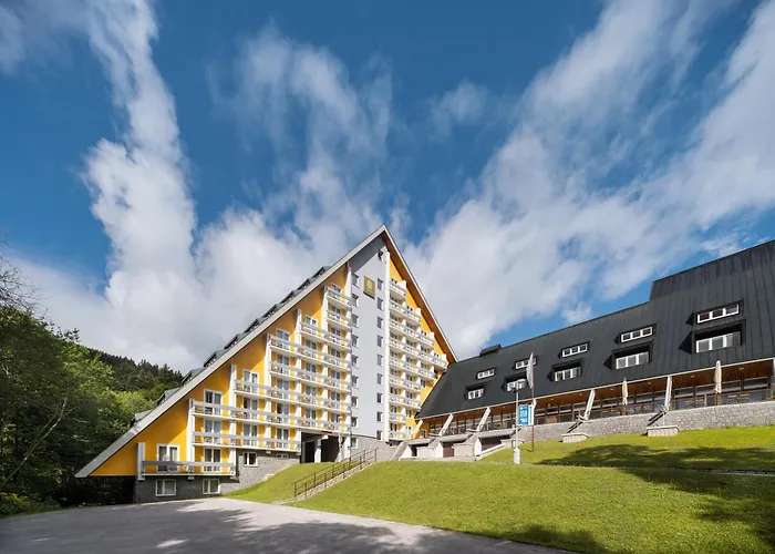 Pinia Hotel & Resort