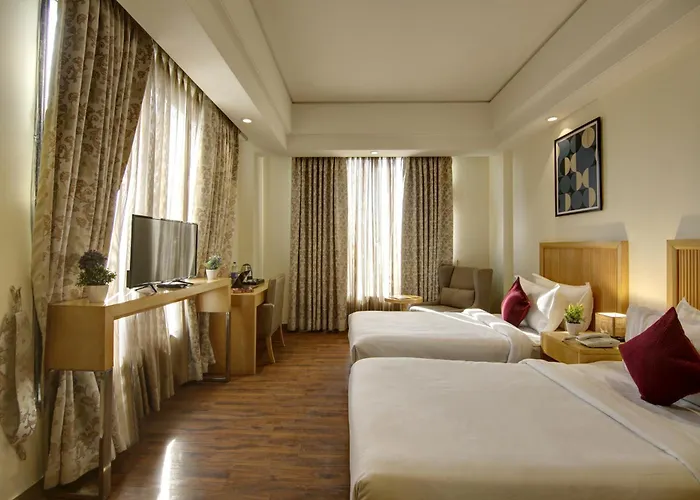 Saltstayz Select - Galleria Market & Golf Course Road