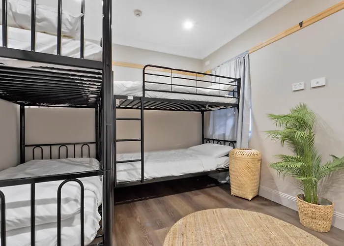 Surry Hills Budget Hotel - Near Oxford Street