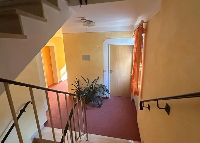 Hotel-Garni Goldener Schwan
