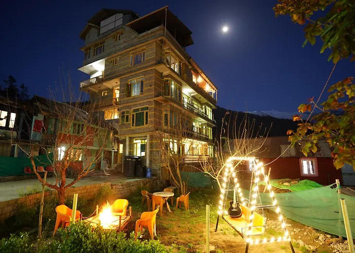 Shree Ram Cottage, Manali ! 1,2,3 Bedroom Luxury Cottages Available