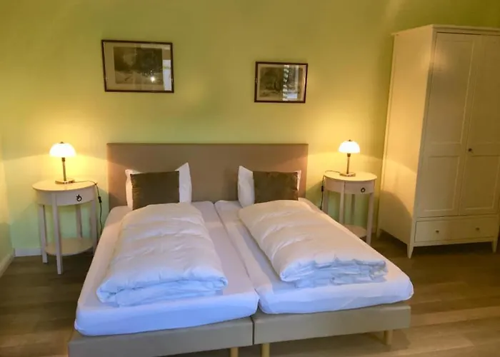 Heinrichs Winery Bed & Breakfast