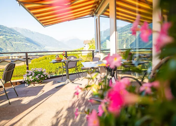 Pension Apartments Pardell