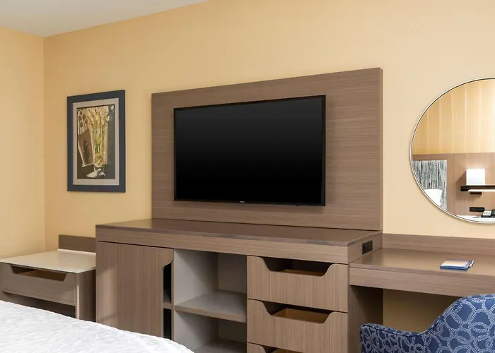 Hampton Inn Holland