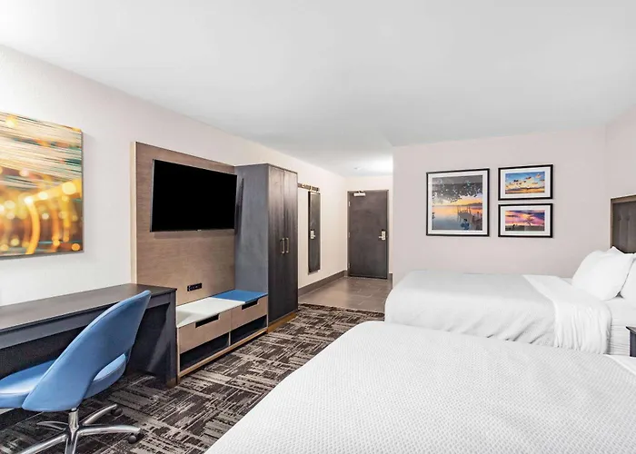Laquinta Suites By Wyndham South Bend Notre Dame Area