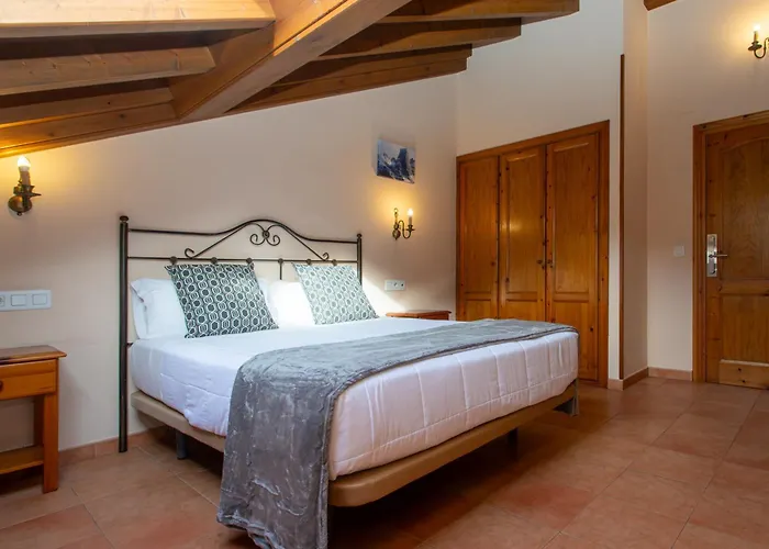 Hotel Naranjo De Bulnes