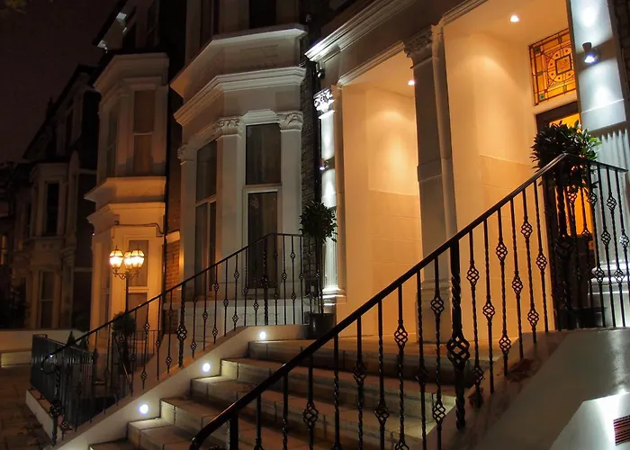 Hotel 65