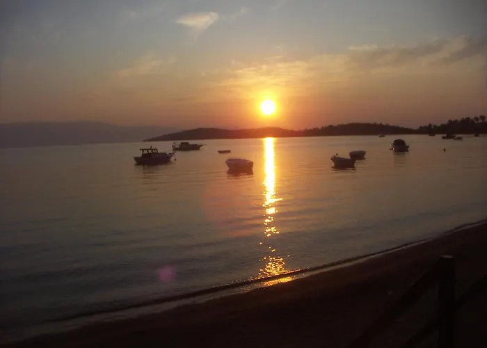 Melaike Hotel