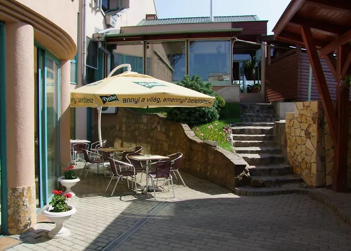 Lugas Hotel