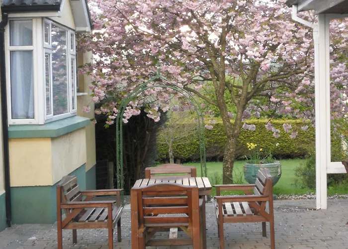 Rhu Glenn Hotel