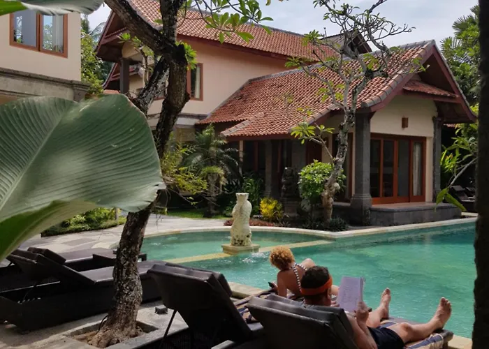 Puri Mesari Hotel