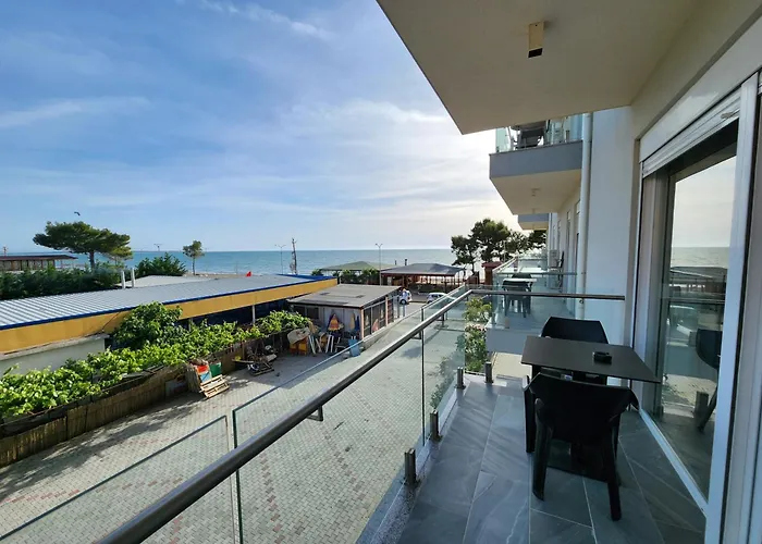 Anchor Apartments