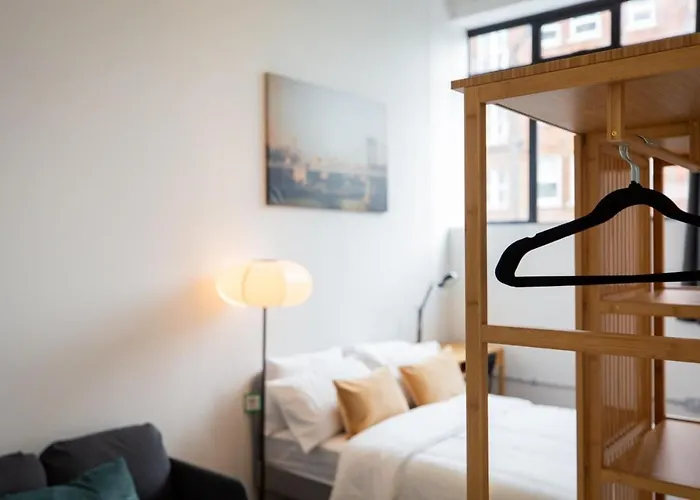 Flat 1 High Road - Room A & B