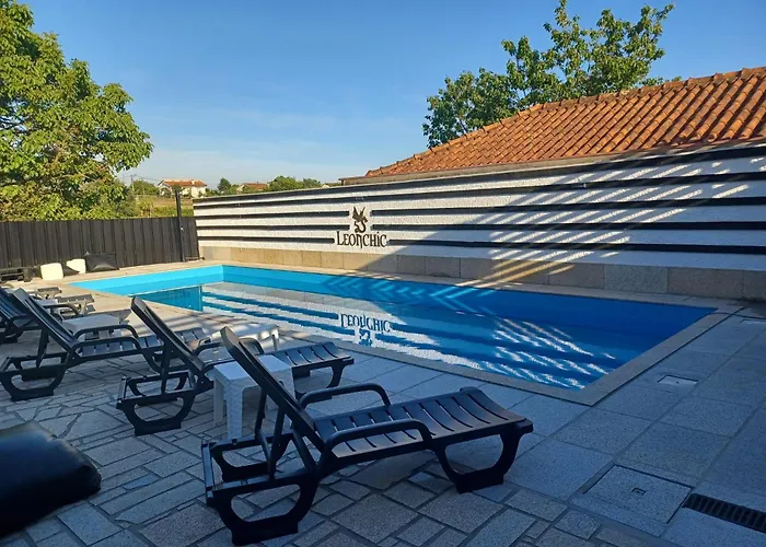 Leonchic - Guest House Com Piscina De Agua Salgada