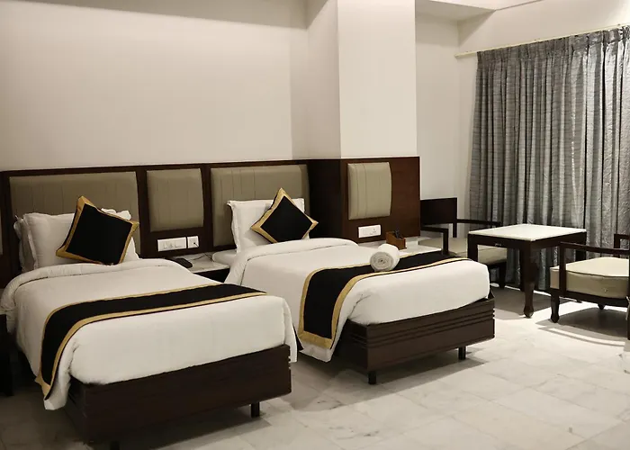Hotel Saratharajans