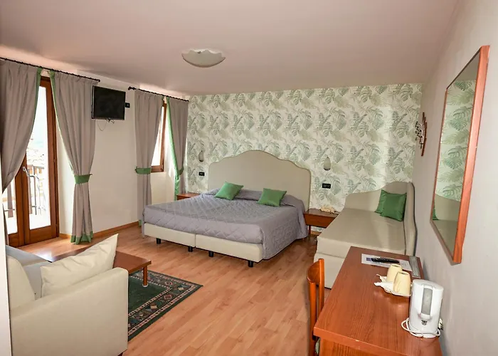 Hotel La Fenice E Sole