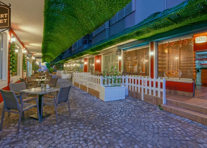 Monart City Hotel