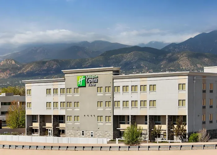 Holiday Inn Express & Suites Colorado Springs Central By Ihg