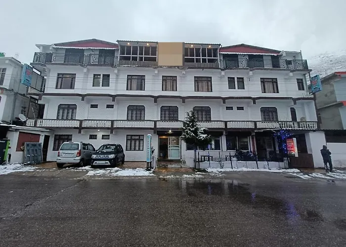 Hotel Badrinath