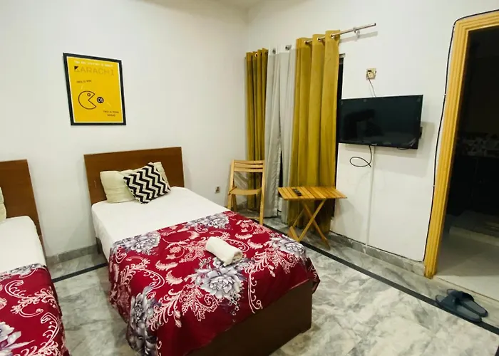 Dastak Hotel