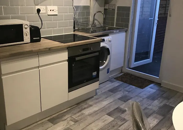 Kasu Lodge - Radford, Nottingham
