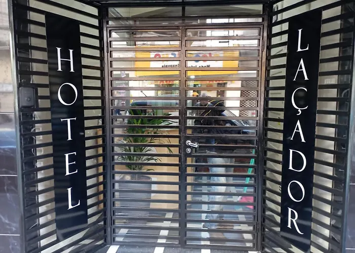 Hotel Lacador