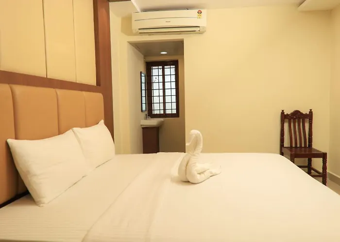 Aiswarya Kings Inn