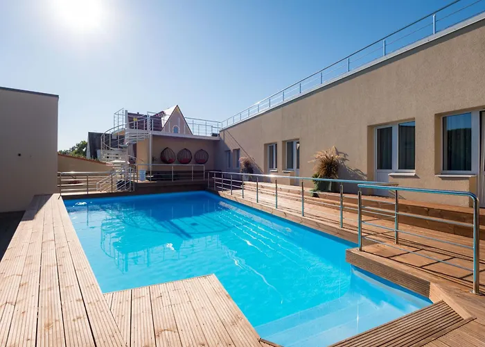 Hotel Vesiroos