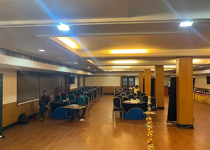Varada Nagavali Hotel