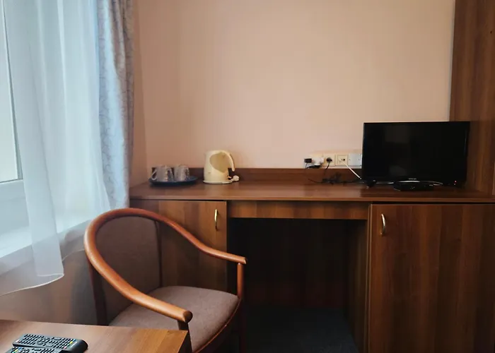 Hotel Trim