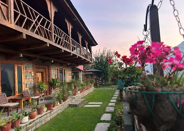 Himalayan Kothi ,Kais, Kullu Manali