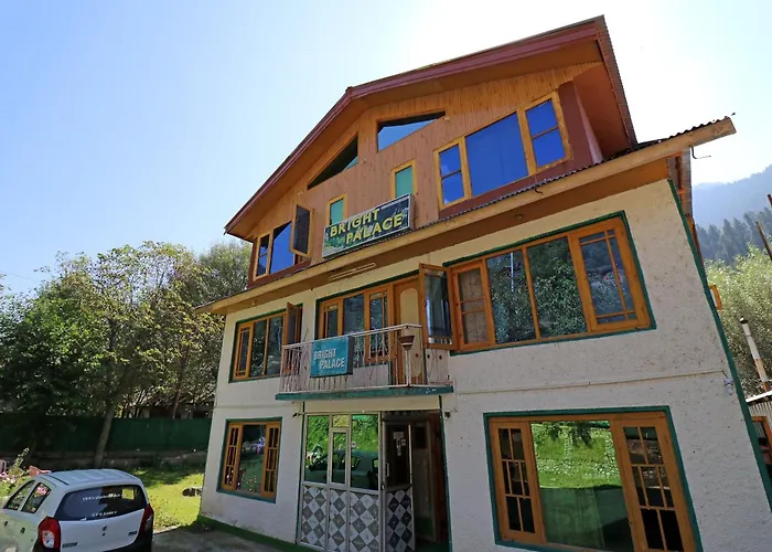 Hotel Bright Palace