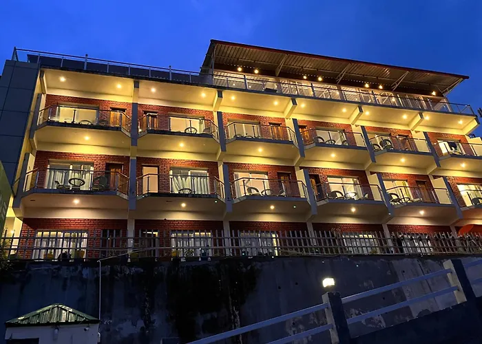 Hotel Kempty Emerald - Nested In Nature'S Lap