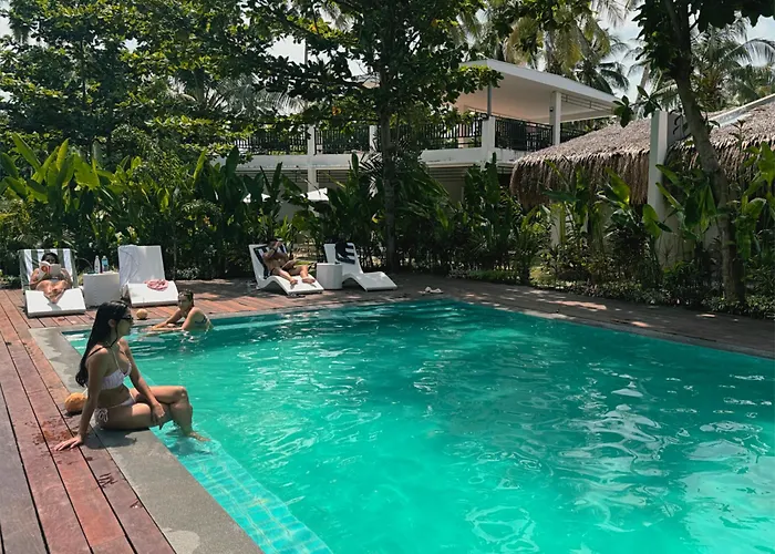 Bahandi Hotel