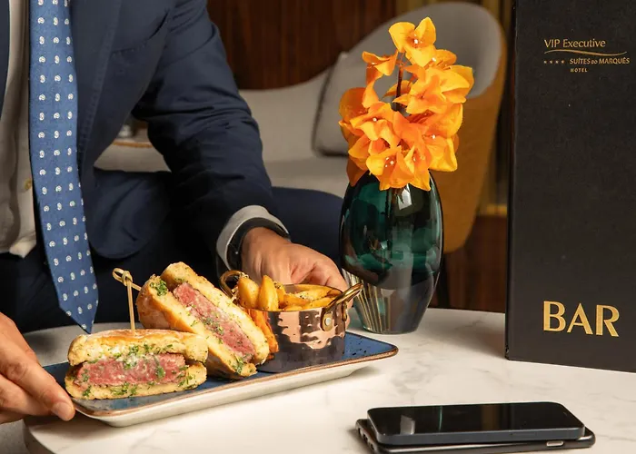 Vip Executive Suites Do Marques Hotel