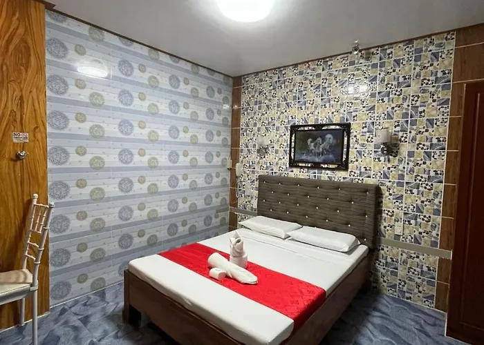 Queen Maricel Inn