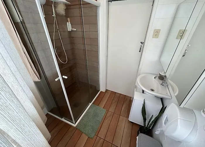 Quarto 2 Econômico com Ar Cond e Smart Tv Filmes