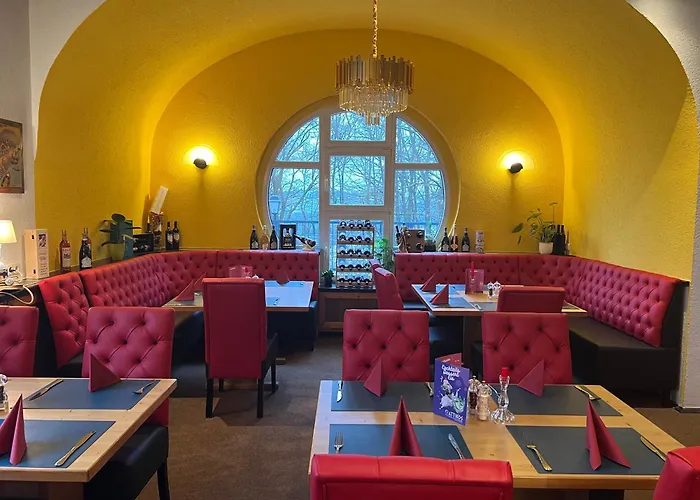 Attikos Hotel & Restaurant