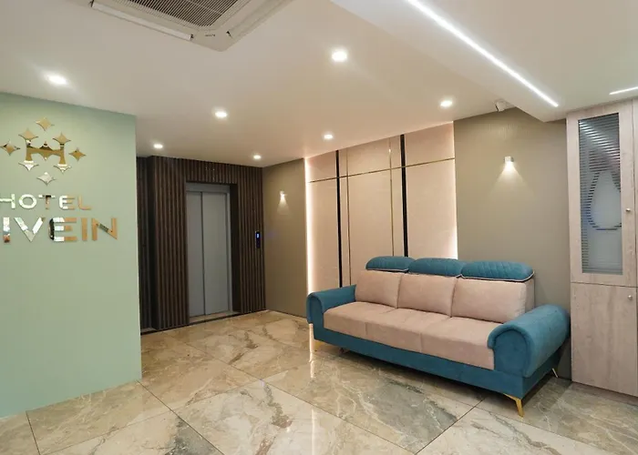 Hotel Hive Inn - Kozhikode