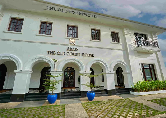 The Old Court House By Abad