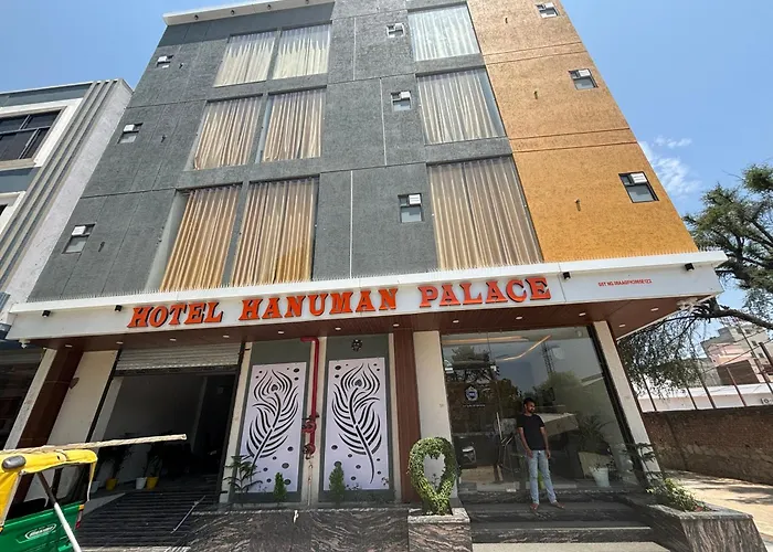 Hotel Hanuman Palace-450 Meter Khatu Shayam Ji Temple